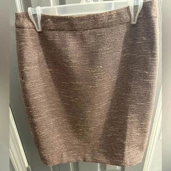 Ann Taylor lined pencil skirt in brown tan & metallic gold Size 6 EUC - Picture 1 of 6